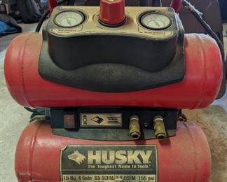 Husky 4 Gal Air Compressor