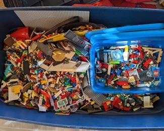 Huge Assortment of Legos!