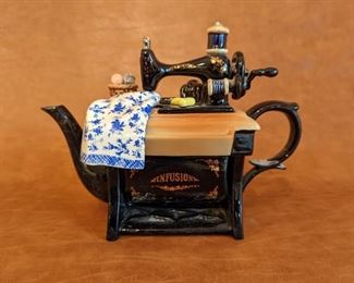 Cardew Design Decorative Teapot