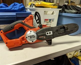Black & Decker Chargeable Chainsaw