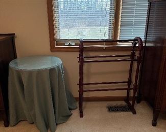 ACCENT TABLE, BLANKET STAND