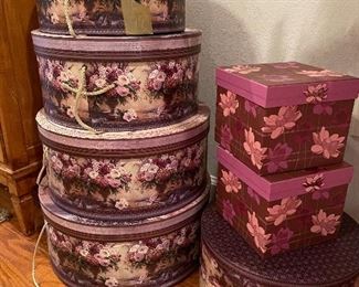Hat/storage boxes 