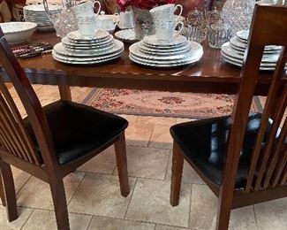 Dining table w/four chairs