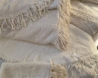 Chenille & matelasse spreads