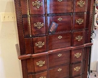 Chest on chest by Singer