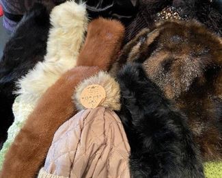 Fur & faux fur collars & hats