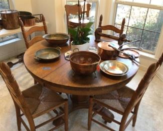 Oak Table, 4 Chairs with 2 leaves