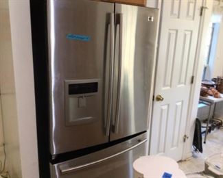 Refrigerator- Freezer does not work (great beer fridge)