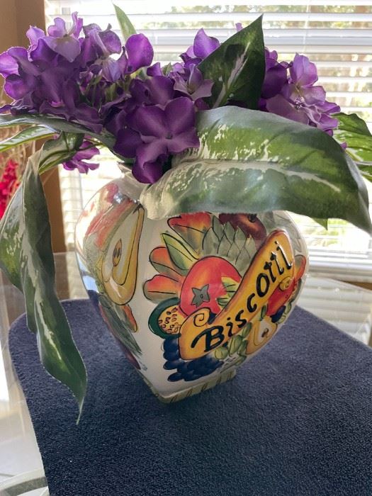 Helping Hands Estate Sales in Dunnellon, FL