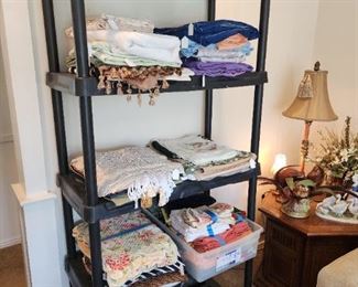 runners, napkins, tableclothes, placemats