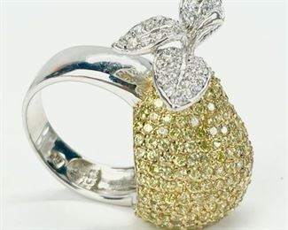 11 Grams Fine 925 Sterling Silver Figural Rhinstone Pear Ring 