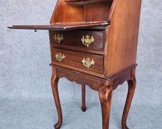 20th c slant front secretary desk queen anne style