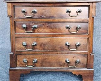 20th C Small Chest of 4 Drawers 