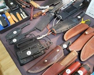 Hunting and collectible knives