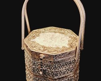 VINTAGE LUCITE BOX PURSE