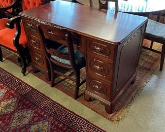 Davis Cabinet Company Lillian Russell Cherry Desk