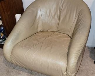 Retro leather chair