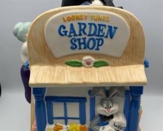 WB 1997 Tweety Sylvester Garden Shop Cookie Jar