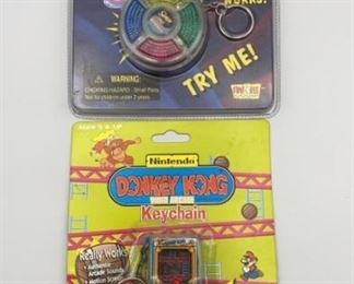 90s Game Keychain Lot, Donkey Kong, Simon, NIP