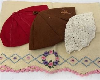 Vintage Brownie Beanie Hat Needlepoint Finger