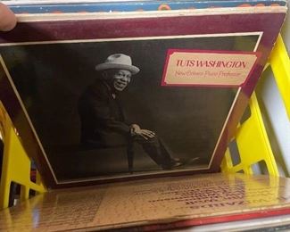 . . . Tuts Washington