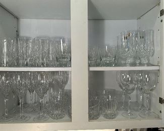 Stemmed glassware & drinking glasses.