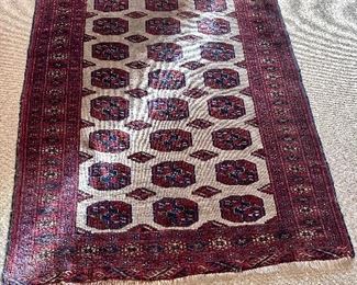 Antique rug, approx 4-1/2' x 6'.