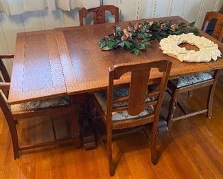 Antique Oak Dining Room Table and Four Chairs