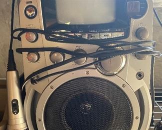 Emerson CD &G Karaoke System
