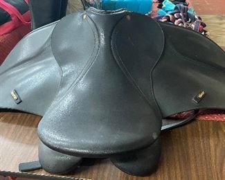 Wintec English Saddle