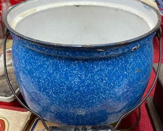 Assorted Graniteware