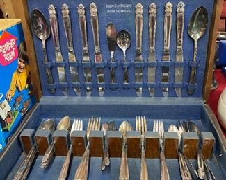 Silverplated Flatware Set