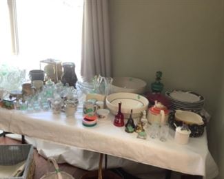 Bowls, cups and saucers, punchbowls, and other glass items