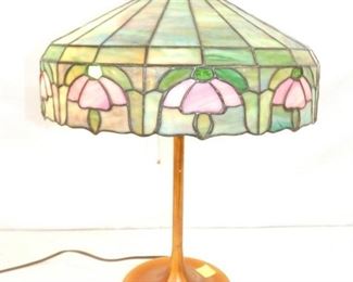 23IN STAINED GLASS PARLOR LAMP