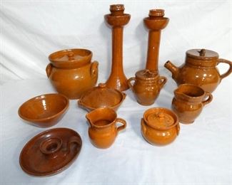COLLECTION JUGTOWN POTTERY