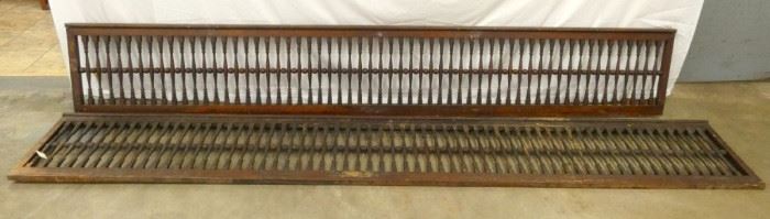 EARLY 2PC. WOODEN RAILING