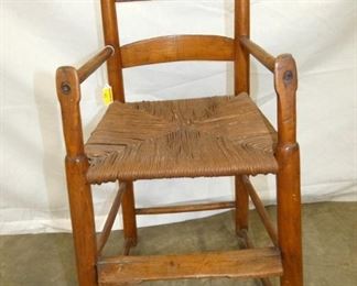 CHILDS EARLY HIGHCHAIR