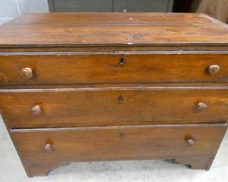 EARLY 3 DRAWER CHEST