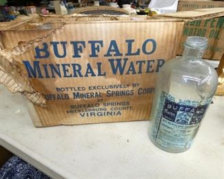 BUFFALO MINERAL WATER W/ BOX 