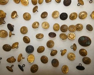COLLECTION EARLY MILITARY BUTTONS