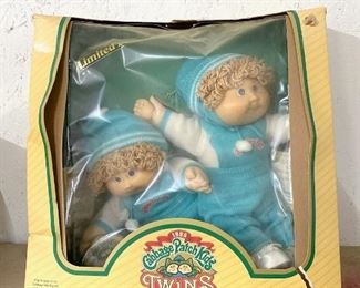 Cabbage Patch Kids 1985 Twins - new in box - collection