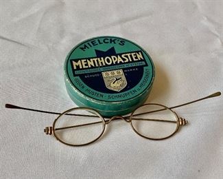 Vintage items 