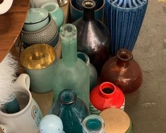 TONS of glass and ceramic vases.