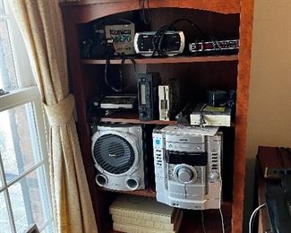Electronics and vintage items