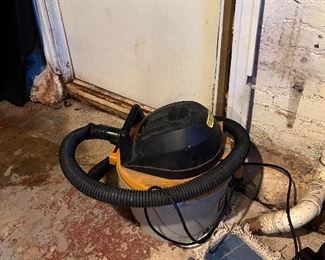 Wet/Dry vacuum.