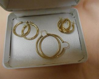 14 kt Gold Hoop Earrings