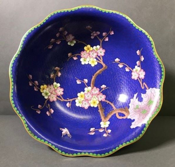 Quinn's Weekly Wednesday Auction in Falls Church, VA starts on 1/6/2023