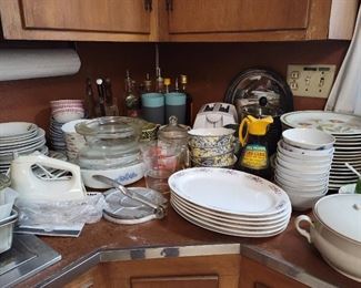 Kitchen ware