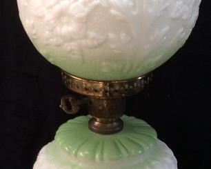 VTG. EMBOSSED FLORAL 2 GLOBE LAMP,