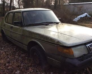 1993 SAAB 900s 2.0L, NOT RUNNING, DOES HAVE TITLE, 1992 SAAB 9000 TURBO, NOT RUNNING,  THESE CARS ARE NOT IN RUNNING CONDITION AND WILL NEED  TO BE PICKED UP ON LOCATION IN COLFAX, NC THE WEEK FOLLOWING  THE AUCTION, SOLD AS IS.